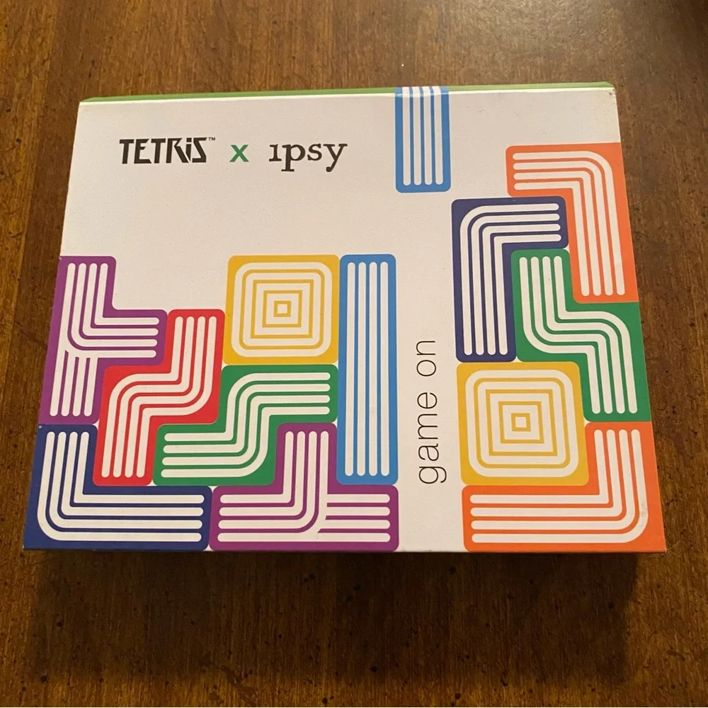 NEW IN BOX - TETRIS™ X IPSY Game On - 6 Eyeshadow Palette